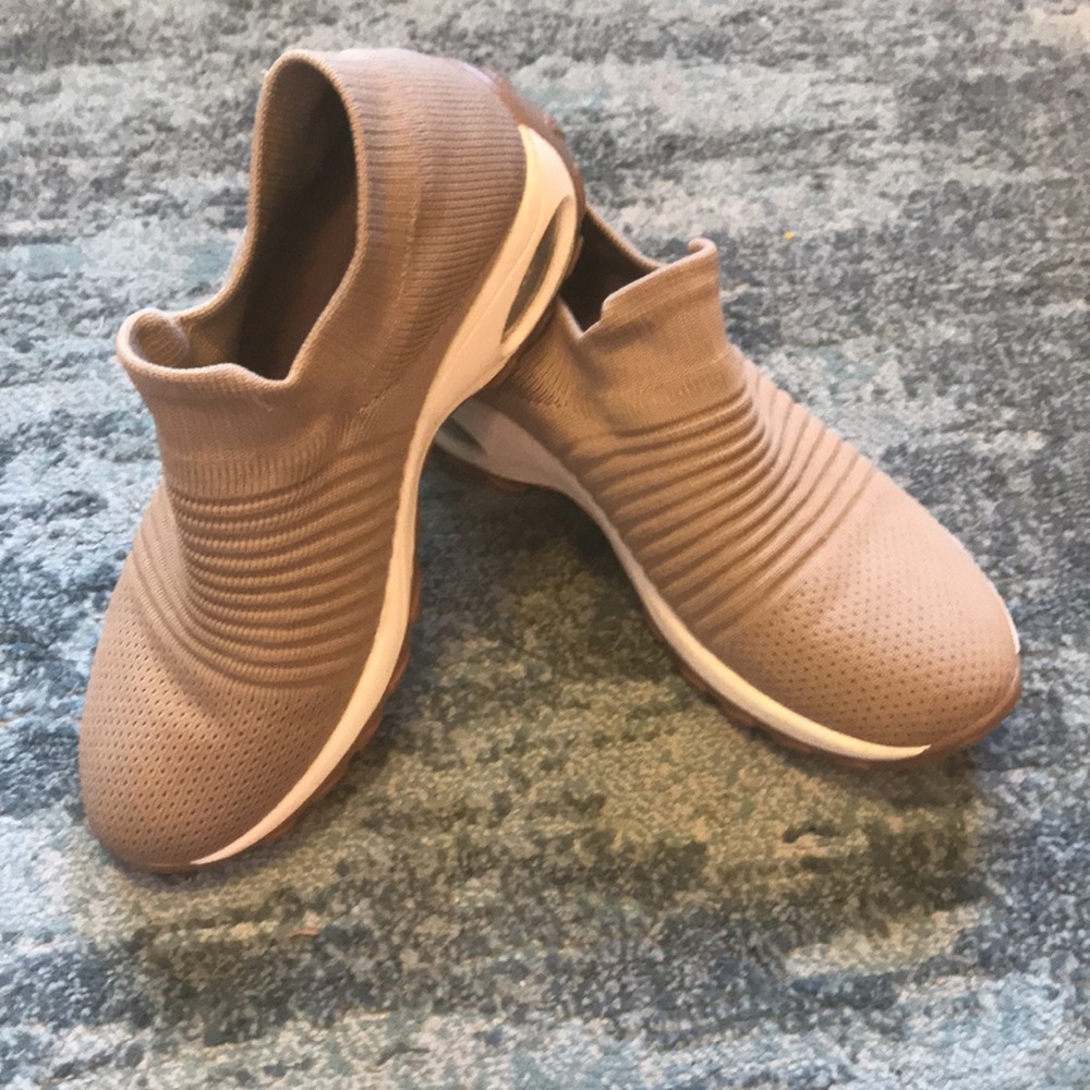 STQ Fashion Slip-on Knit Breathable Platform Fashion Loafers